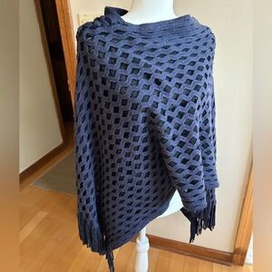 Classic topper with texture